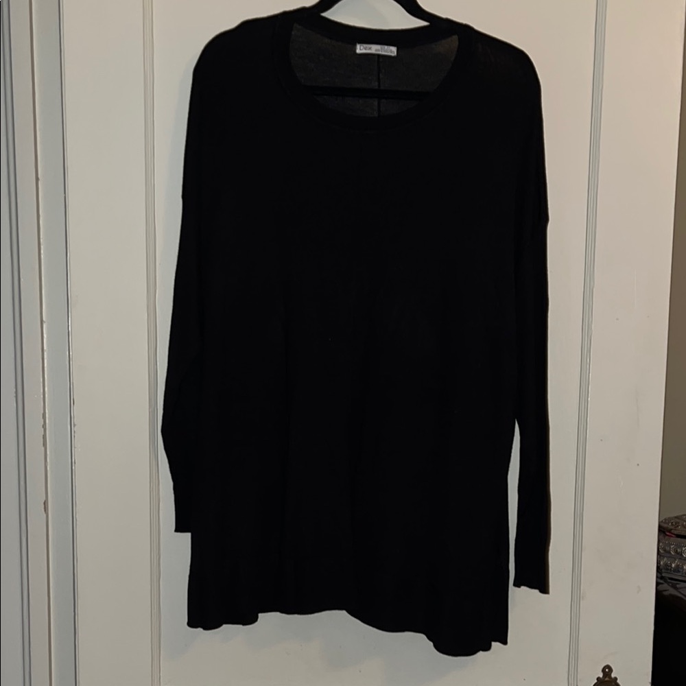Dex Women's Black Long Sleeve Lightweight Sweater Tunic